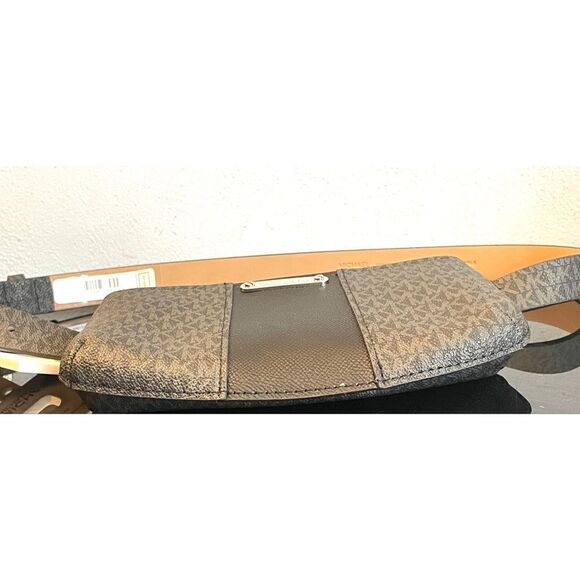 New Michael Kors Fanny Pack Logo Waist Belt Bag Brown Top Zip Closure S/M - Picture 9 of 9